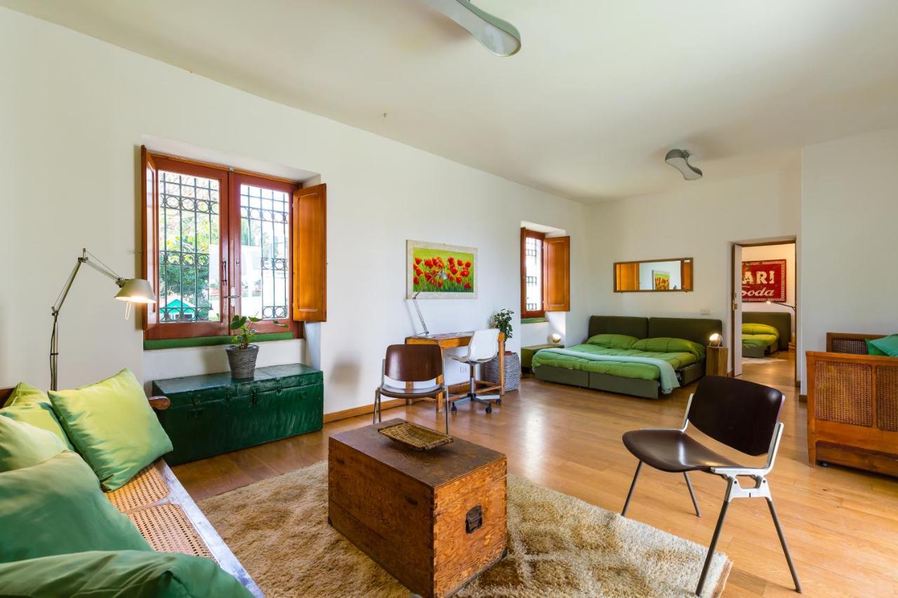 Kamyhouse Una Tranquilla Struttura Nel Verde Villa Naples Exterior photo